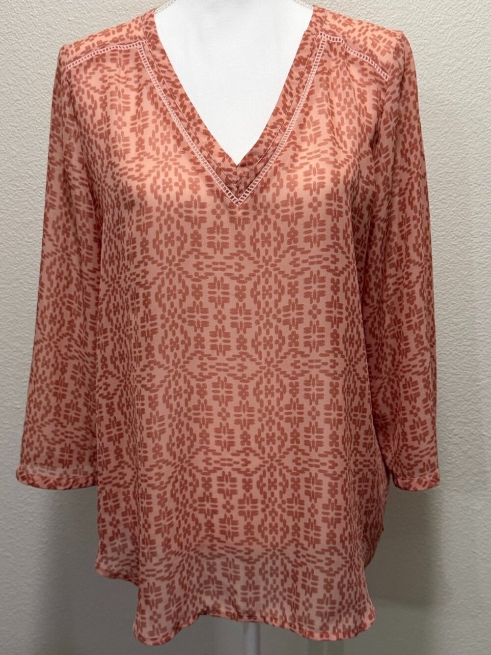 Maurice's orange geometric pattern sheer v-neck blouse, 3/4 length sleeves, L